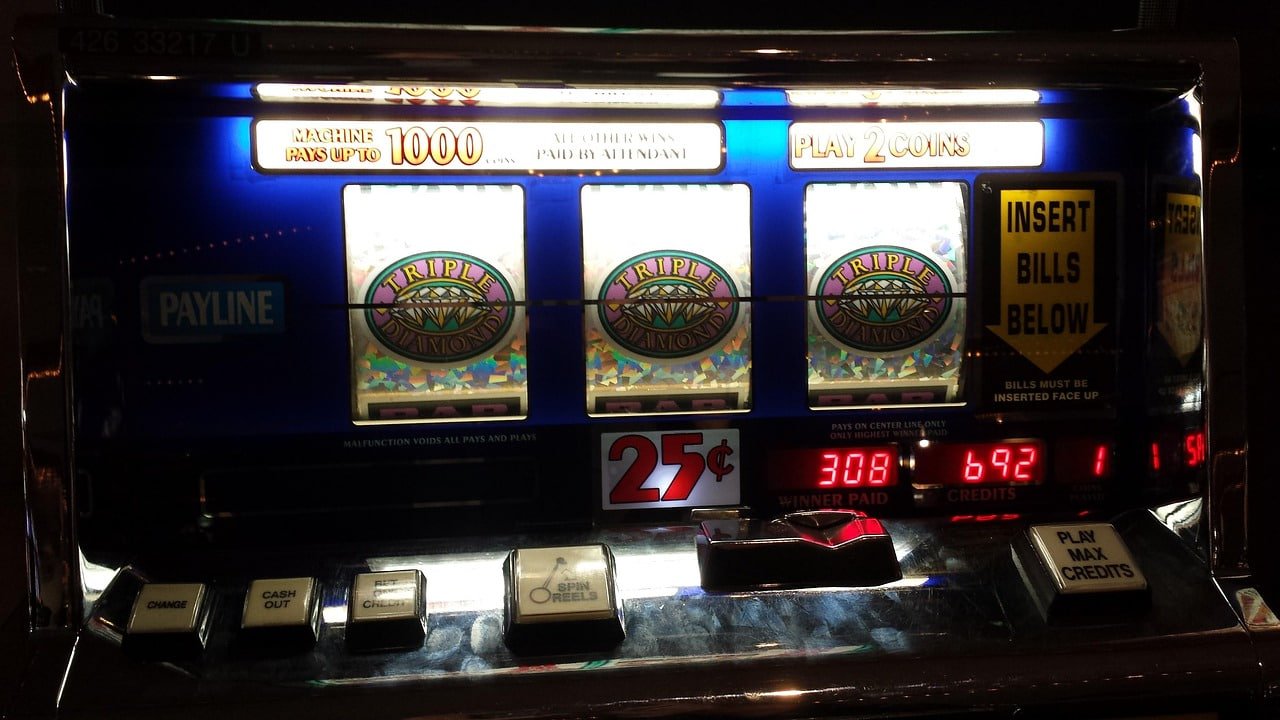 Legendary phoenix themed slot section on hibaji apk with vivid atmosphere